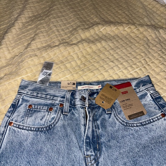 Levi's Light Blue Denim Jeans - Picture 1 of 4